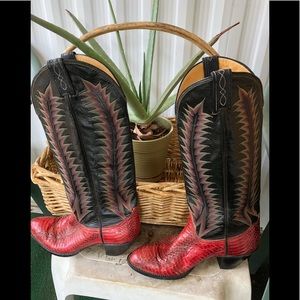 TONY LAMA COWBOY BOOTS SZ 7.5